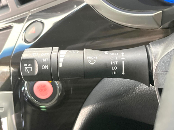 2019 Nissan Elgrand DBA-TE52 (UW-6a20ed7d8ba8e)[23]