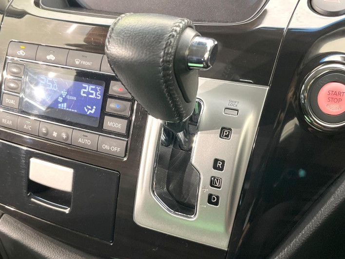 2019 Nissan Elgrand DBA-TE52 (UW-6a20ed7d8ba8e)[22]