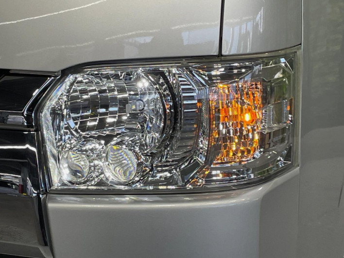 2022 Toyota Hiace Van 3BF-TRH200V (UW-6a20ed7ee90bb)[9]