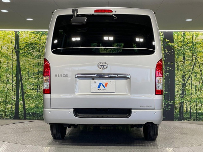 2022 Toyota Hiace Van 3BF-TRH200V (UW-6a20ed7ee90bb)[17]