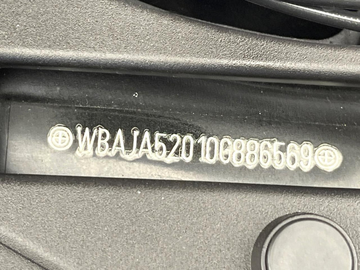 2018 BMW 5 Series DBA-JA20 (UW-6a20ed9465d1a)[1]