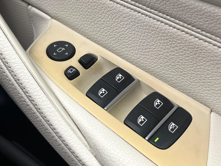 2018 BMW 5 Series DBA-JA20 (UW-6a20ed9465d1a)[7]