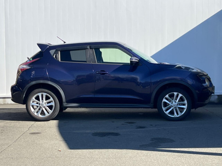 2015 Nissan JUKE DBA-YF15 (UW-6a20ed9e2e9af)[13]