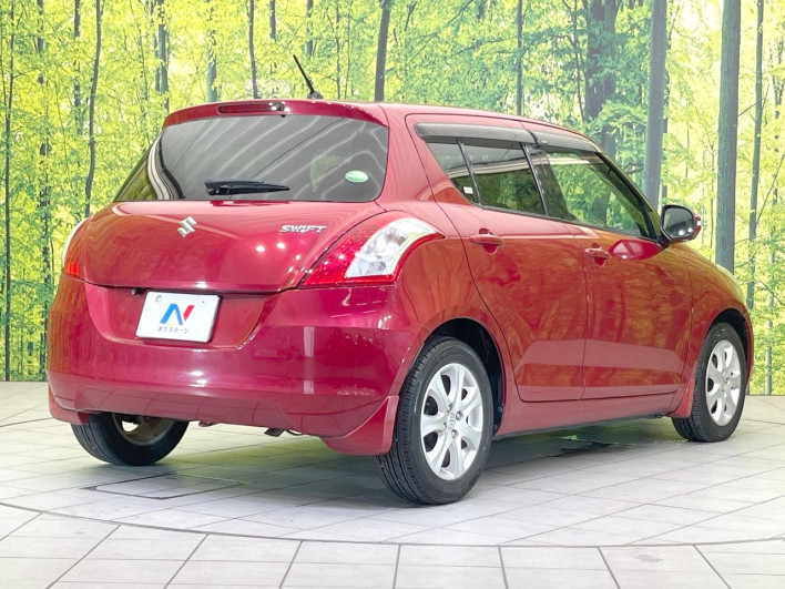 2013 Suzuki Swift DBA-ZC72S (UW-6a20eda2c854d)[9]