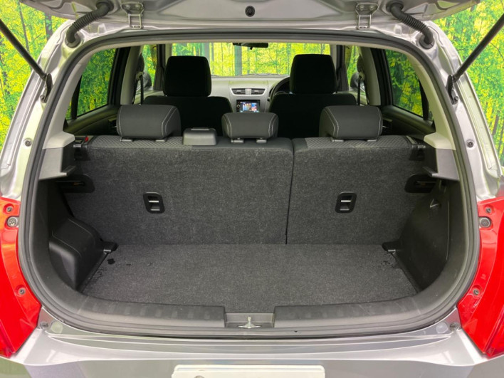 2014 Suzuki Swift DBA-ZC72S (UW-6a20eda30da10)[13]