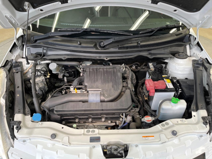 2015 Suzuki Swift DBA-ZC72S (UW-6a20eda3b8f55)[5]