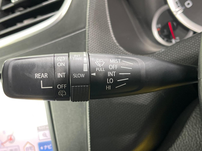2015 Suzuki Swift DBA-ZC72S (UW-6a20eda46d97f)[21]