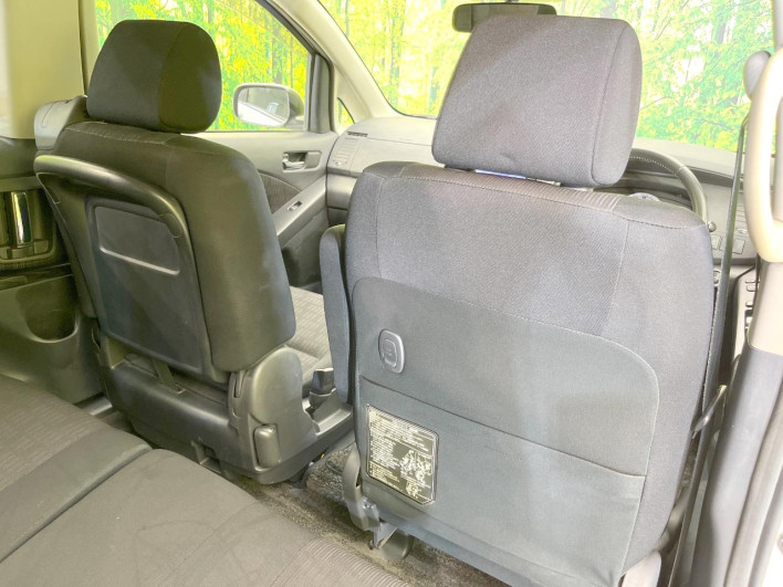 2011 Toyota Isis DBA-ZGM10W (UW-6a20eda67e384)[28]