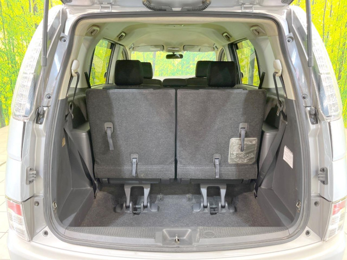 2011 Toyota Isis DBA-ZGM10W (UW-6a20eda67e384)[26]