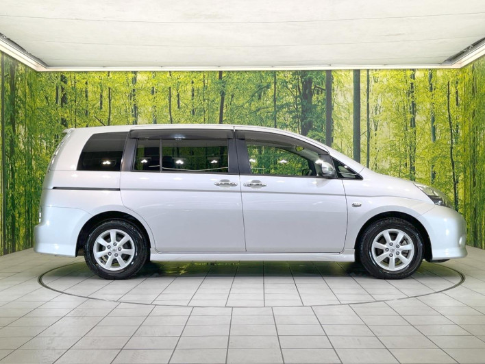 2011 Toyota Isis DBA-ZGM10W (UW-6a20eda67e384)[8]
