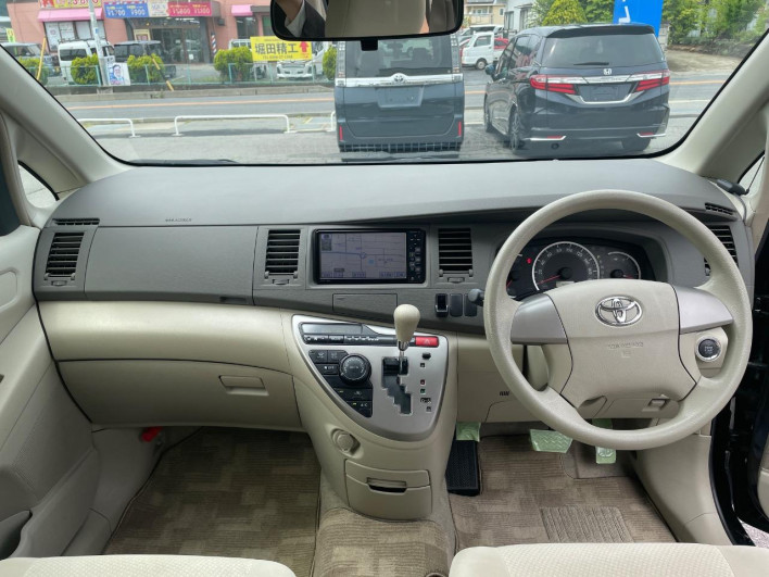 2011 Toyota Isis DBA-ZGM10G (UW-6a20eda68203b)[20]