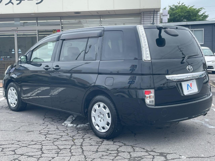 2011 Toyota Isis DBA-ZGM10G (UW-6a20eda68203b)[5]
