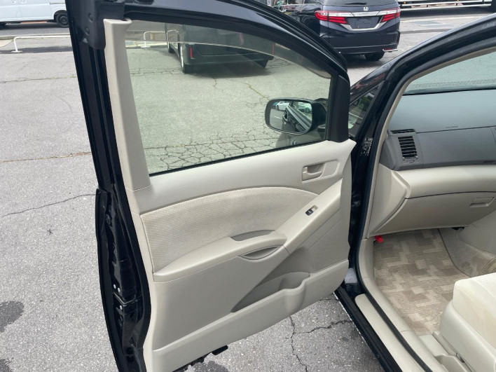 2011 Toyota Isis DBA-ZGM10G (UW-6a20eda68203b)[29]