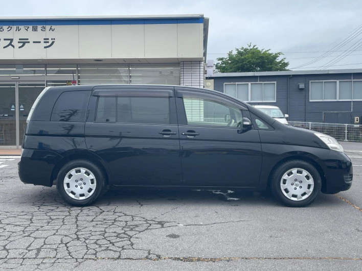 2011 Toyota Isis DBA-ZGM10G (UW-6a20eda68203b)[8]