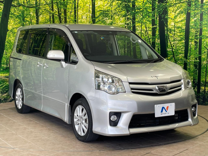 2013 Toyota Noah DBA-ZRR70W (UW-6a20eda825911)[11]