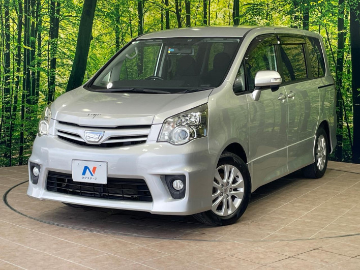 2013 Toyota Noah DBA-ZRR70W (UW-6a20eda825911)[0]
