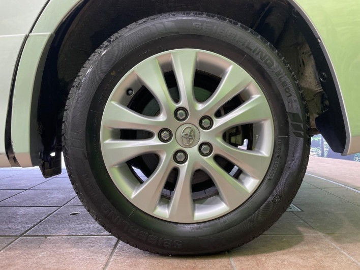 2013 Toyota Noah DBA-ZRR70W (UW-6a20eda825911)[13]