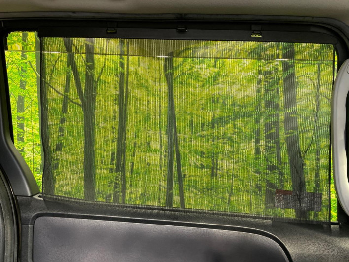 2014 Toyota Voxy DBA-ZRR80W (UW-6a20eda86e4c1)[23]