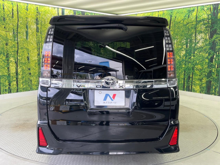 2014 Toyota Voxy DBA-ZRR80W (UW-6a20eda8c084f)[20]