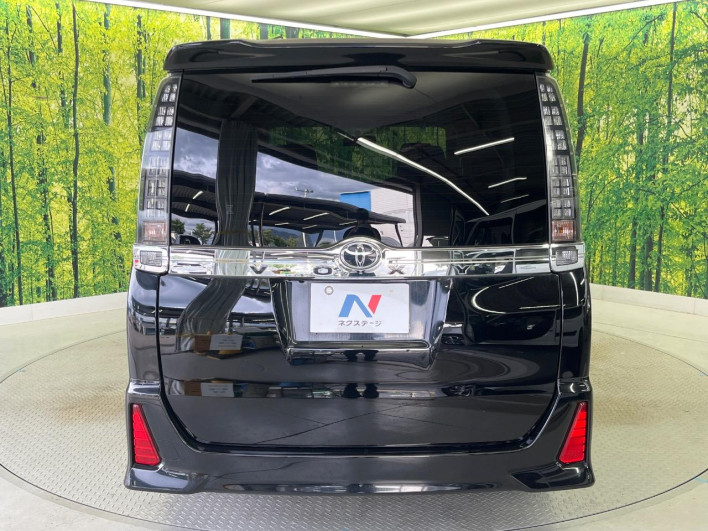 2014 Toyota Voxy DBA-ZRR80W (UW-6a20eda8c084f)[9]