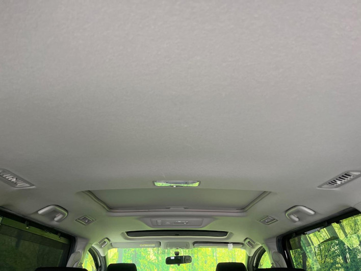 2014 Toyota Voxy DBA-ZRR80W (UW-6a20eda8c084f)[26]