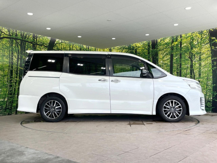 2015 Toyota Voxy DBA-ZRR80W (UW-6a20edaa25ae4)[9]