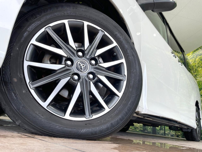 2015 Toyota Voxy DBA-ZRR80W (UW-6a20edaa25ae4)[17]