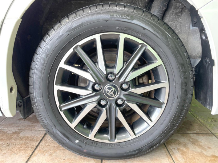 2015 Toyota Voxy DBA-ZRR80W (UW-6a20edaa25ae4)[12]