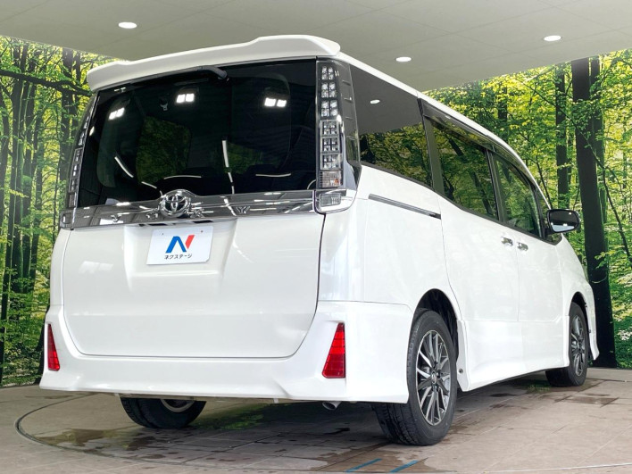 2015 Toyota Voxy DBA-ZRR80W (UW-6a20edaa25ae4)[8]