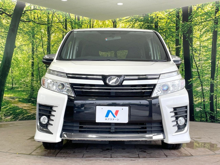 2015 Toyota Voxy DBA-ZRR80W (UW-6a20edaa25ae4)[11]