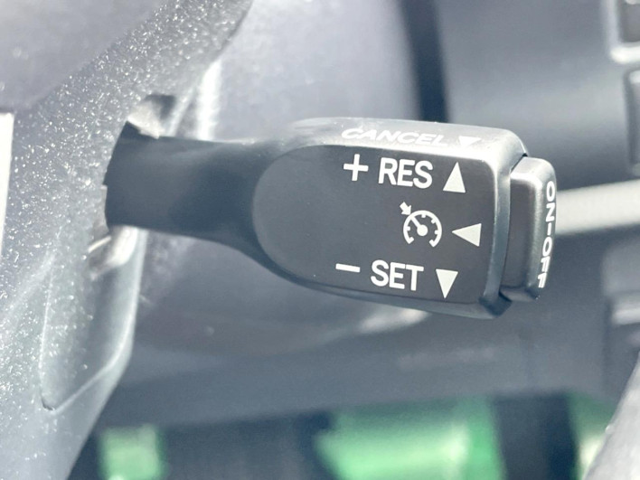 2018 Toyota Noah DBA-ZRR80G (UW-6a20edaf9e6e5)[23]
