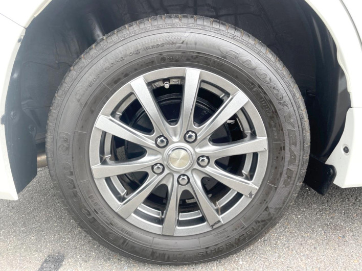 2018 Toyota Noah DBA-ZRR80G (UW-6a20edaf9e6e5)[10]