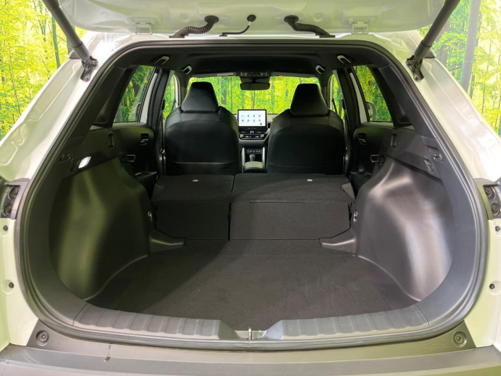 2023 Toyota Corolla Cross 6AA-ZVG13 (UW-6a20edb8e4948)[22]