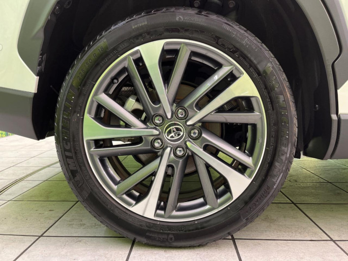 2023 Toyota Corolla Cross 6AA-ZVG13 (UW-6a20edb8e4948)[16]
