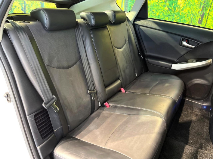 2012 Toyota Prius PHV DLA-ZVW35 (UW-6a20edc1ccd4e)[29]