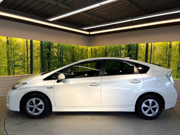 2012 Toyota Prius PHV DLA-ZVW35 (UW-6a20edc1ccd4e)[12]