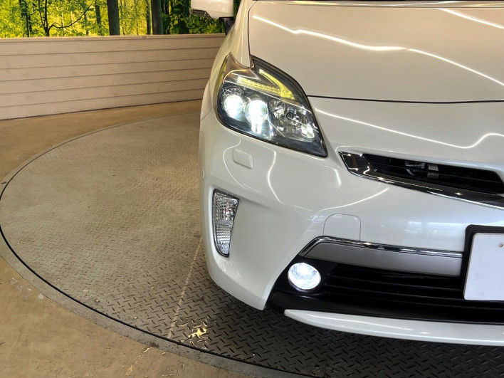 2012 Toyota Prius PHV DLA-ZVW35 (UW-6a20edc1ccd4e)[24]