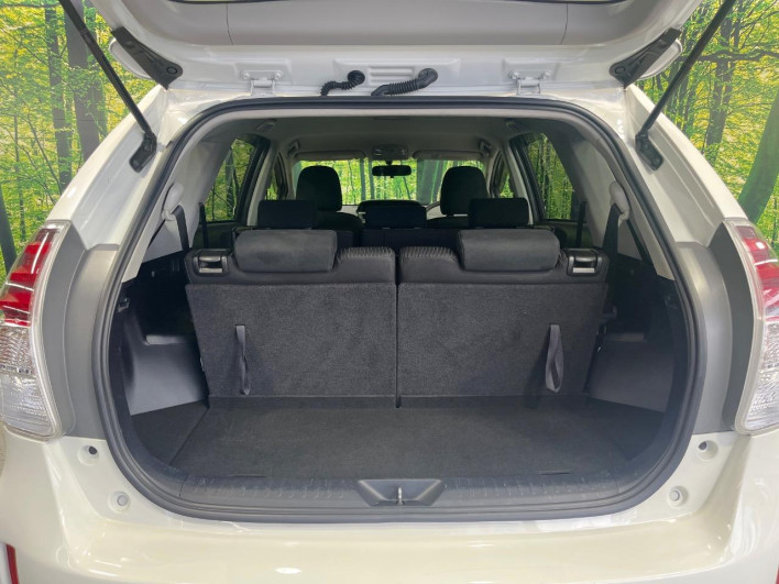 2015 Toyota Prius α DAA-ZVW40W (UW-6a20edc22a0e7)[27]