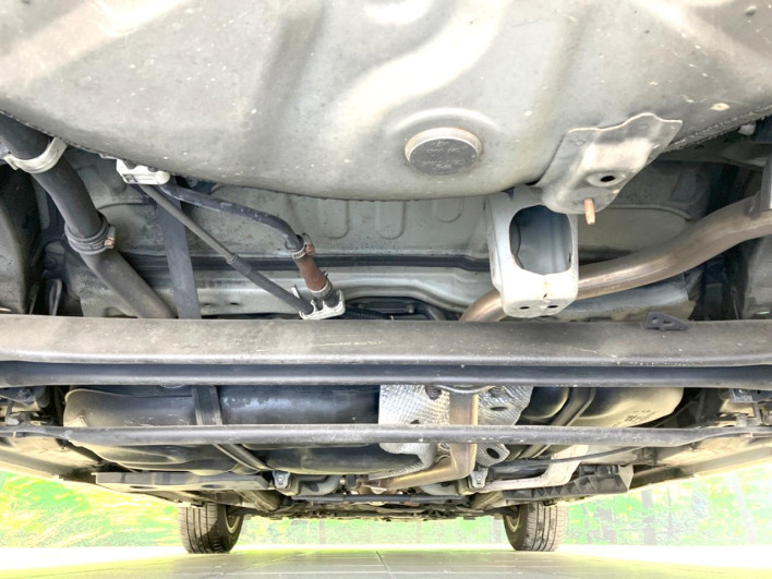 2014 Toyota Prius α DAA-ZVW41W (UW-6a20edc4183fc)[6]