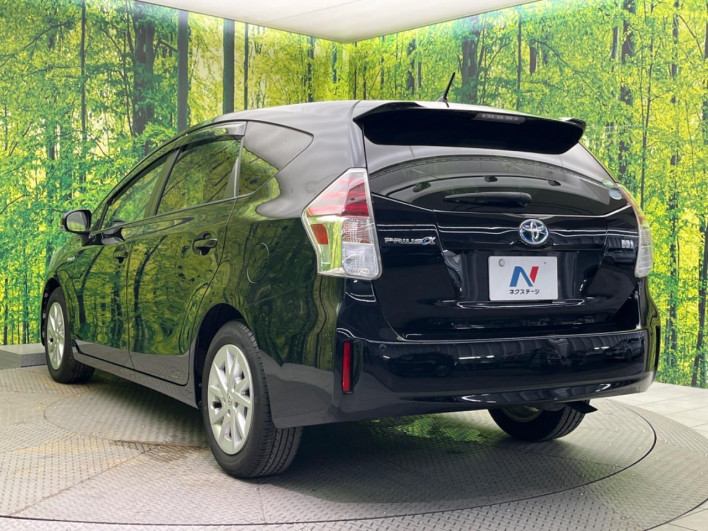 2015 Toyota Prius α DAA-ZVW41W (UW-6a20edc460381)[28]