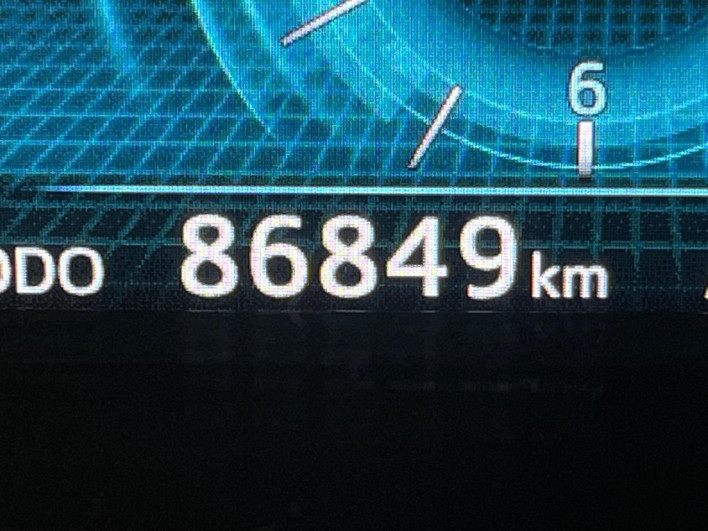 2015 Toyota Prius α DAA-ZVW41W (UW-6a20edc460381)[2]