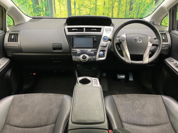 2015 Toyota Prius α DAA-ZVW41W (UW-6a20edc460381)[22]