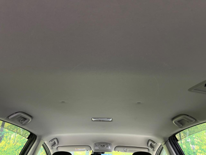 2015 Toyota Prius α DAA-ZVW41W (UW-6a20edc460381)[18]