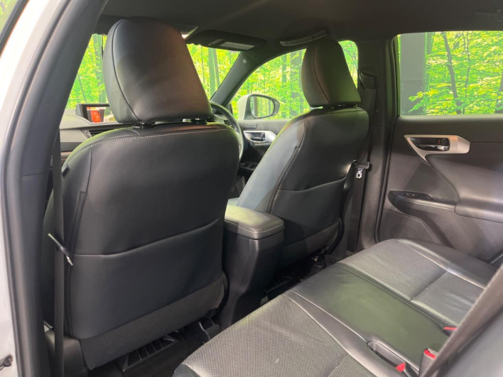 2011 Lexus CT DAA-ZWA10 (UW-6a20edca539a6)[17]
