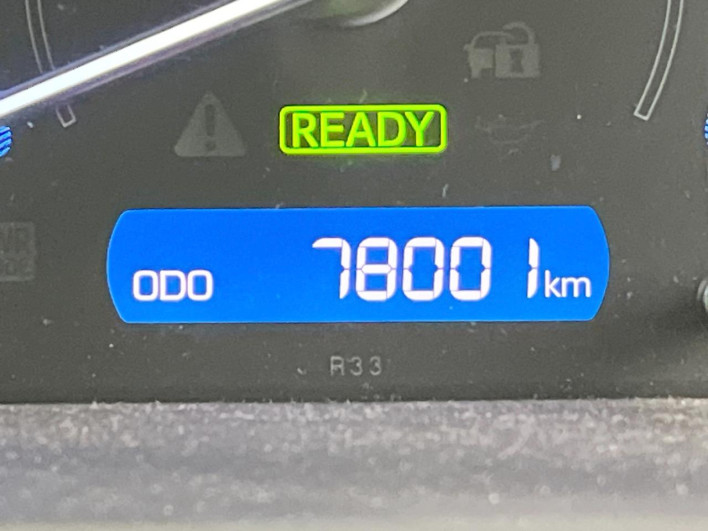 2014 Toyota Voxy DAA-ZWR80G (UW-6a20edcf0a44a)[2]