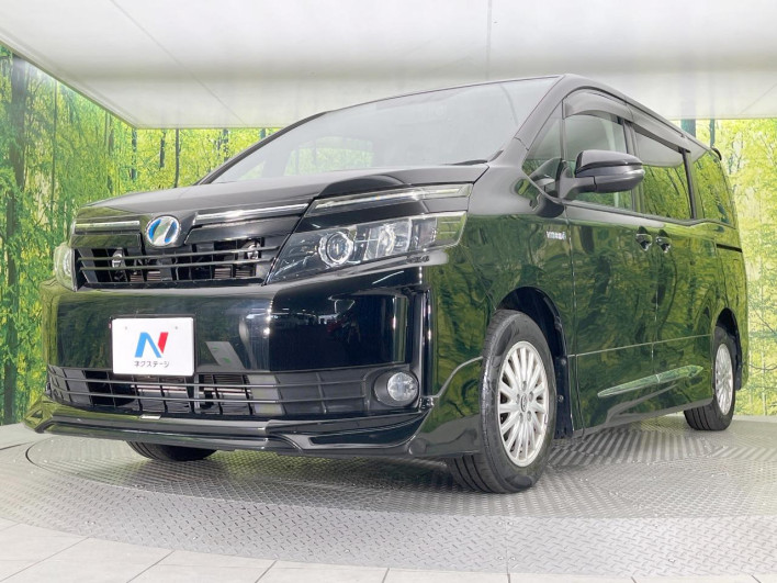 2014 Toyota Voxy DAA-ZWR80G (UW-6a20edcf0a44a)[16]
