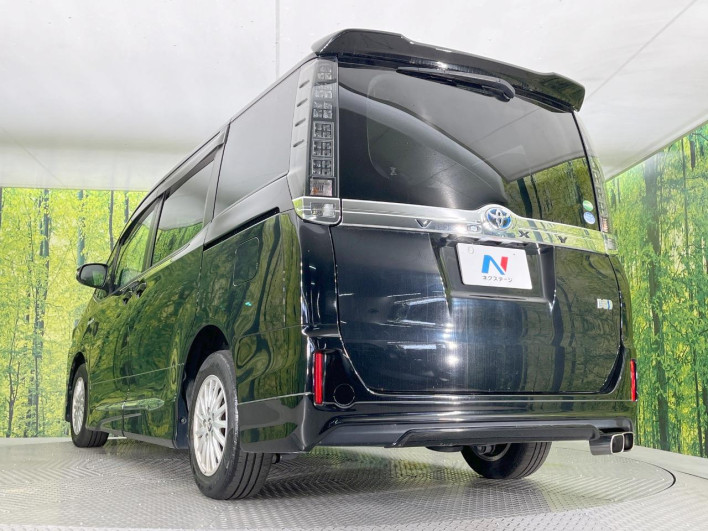 2014 Toyota Voxy DAA-ZWR80G (UW-6a20edcf0a44a)[18]