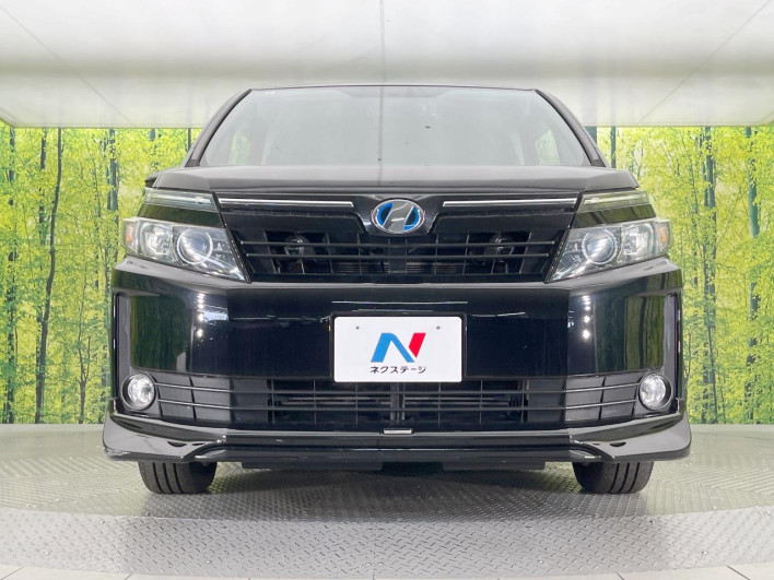 2014 Toyota Voxy DAA-ZWR80G (UW-6a20edcf0a44a)[14]