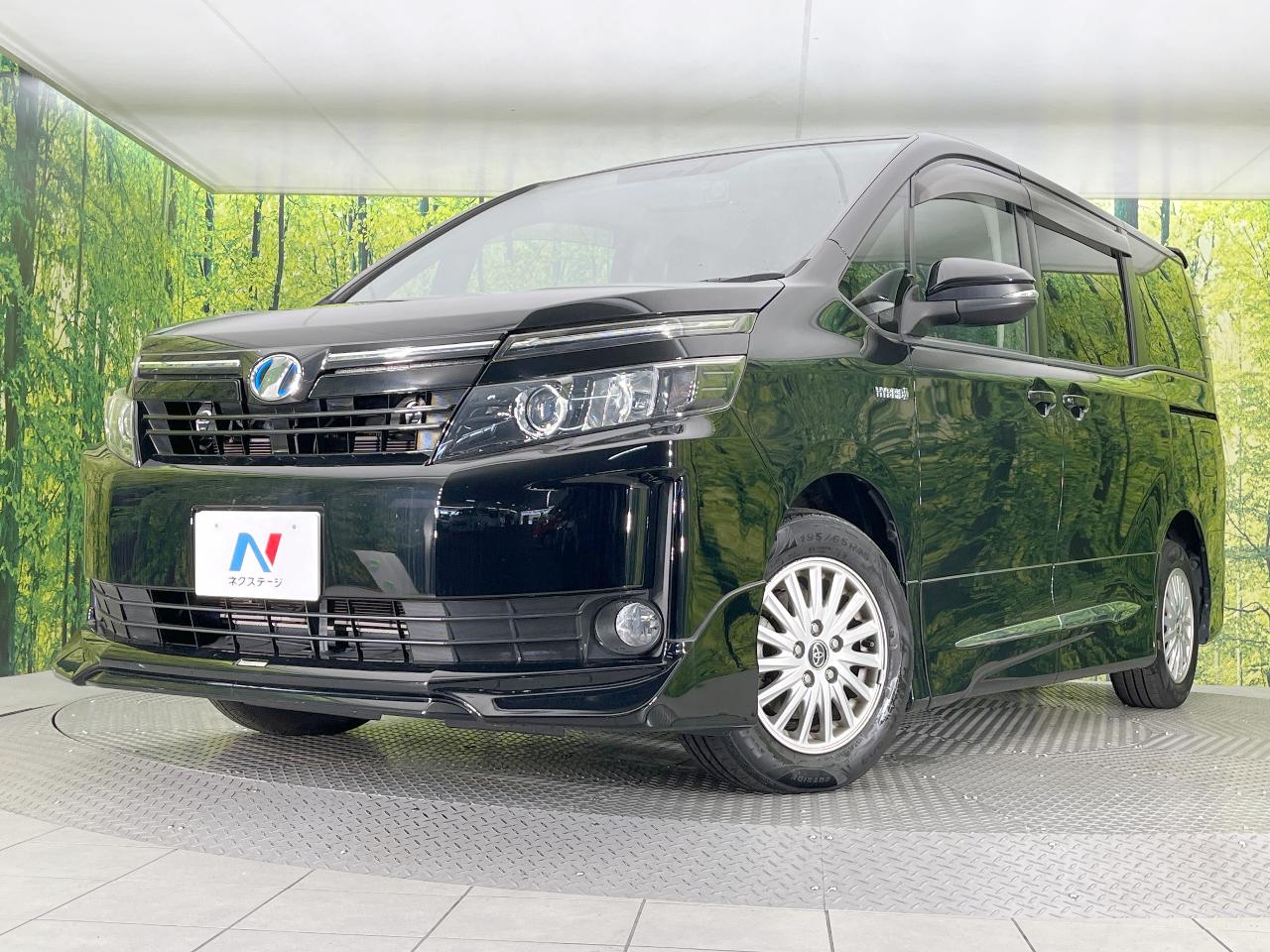 2014 Toyota Voxy DAA-ZWR80G