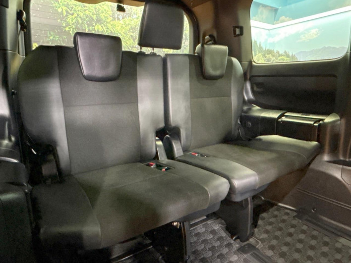 2021 Toyota Noah 6AA-ZWR80W (UW-6a20edd46c779)[28]